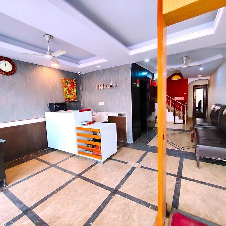 Hotel Unistar New Delhi Eksteriør billede