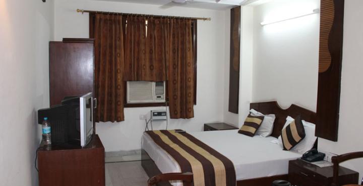 Hotel Unistar New Delhi Eksteriør billede
