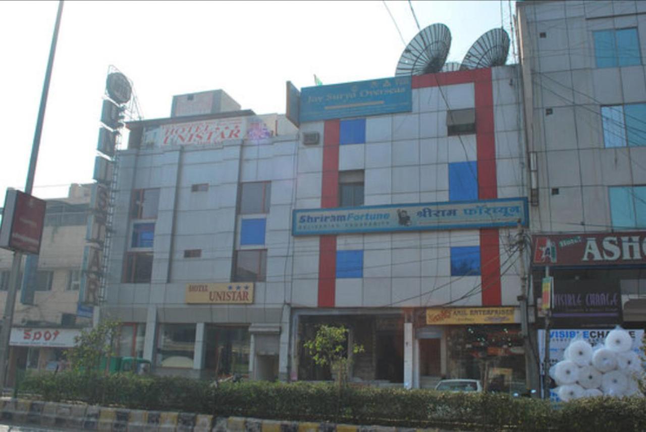 Hotel Unistar New Delhi Eksteriør billede